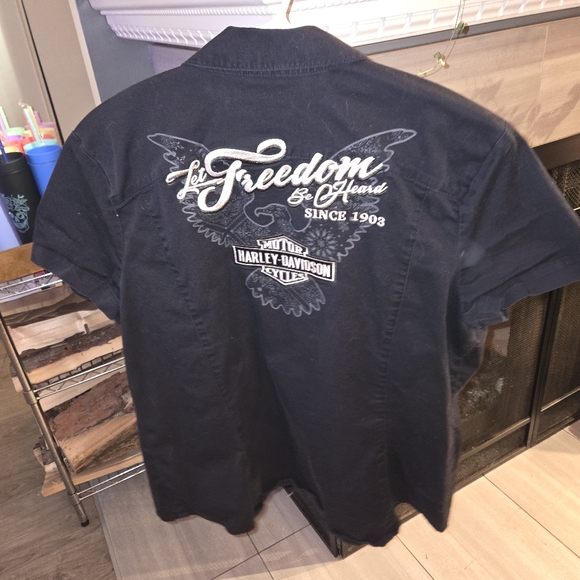 Ladies Harley Davidson zip up shirts - Picture 3 of 7